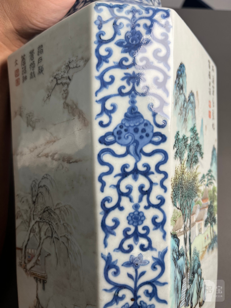 清乾隆  青花八吉祥开光洋彩“四时燕居”图诗文八方瓶 - 图19